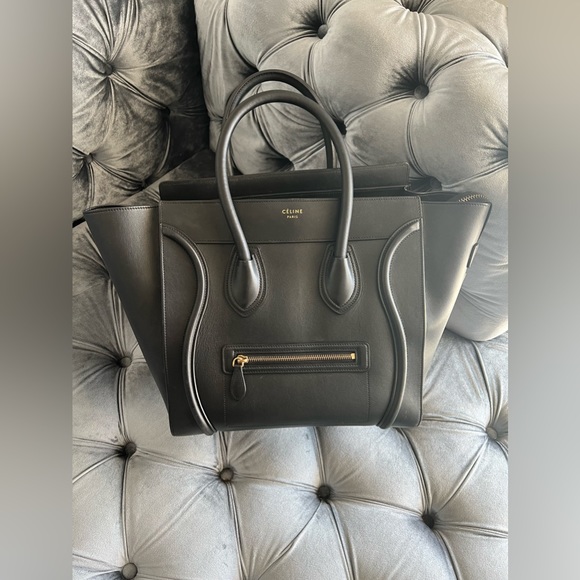 ☆【CELINE】☆Mini Triangle Smooth Calfskin Print Blac.k☆ CELINE Smooth Calfskin Mini Luggage Black 1634788 | FASHIONPHILE